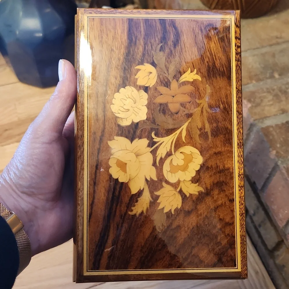Reuge Swiss Music Box Jewelry Box Wood Floral Inlay Made In Italy Lara's Theme
